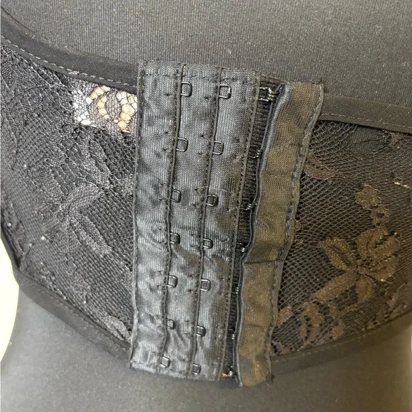 Meshki Black Lace Corset Top with black solid front panel Size XS - Picture 7 of 15